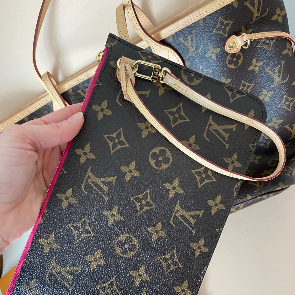 Authentic Neverfull MM Tote Pink Lining + Pochette